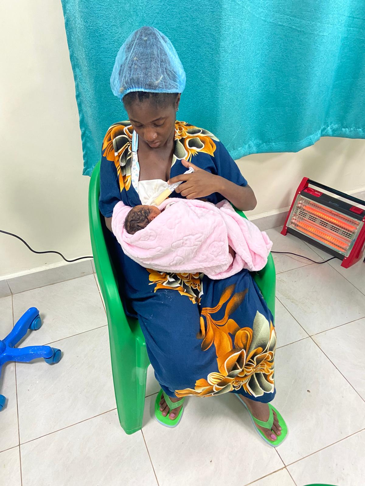 Adaya, la primera bebé prematura ingresada en la Unidad de Neonatología de Webuye